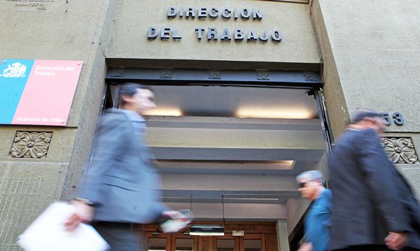 <p>DT fija nuevo criterio y establece que votaciones de huelga se entenderán como suspendidas en las zonas en cuarentena</p>