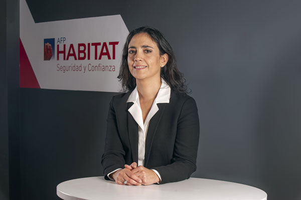 La gerente de inversiones de AFP Habitat, Carolina Mery.