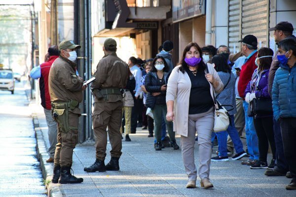 <p>La tasa de desempleo se ubicó en 10,8% en julio, según el reporte de la UC. Foto: Agencia Uno </p>