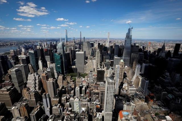 <p>Manhattan está inundado de oficinas vacías y los precios tienen su mayor caída en tres años</p>