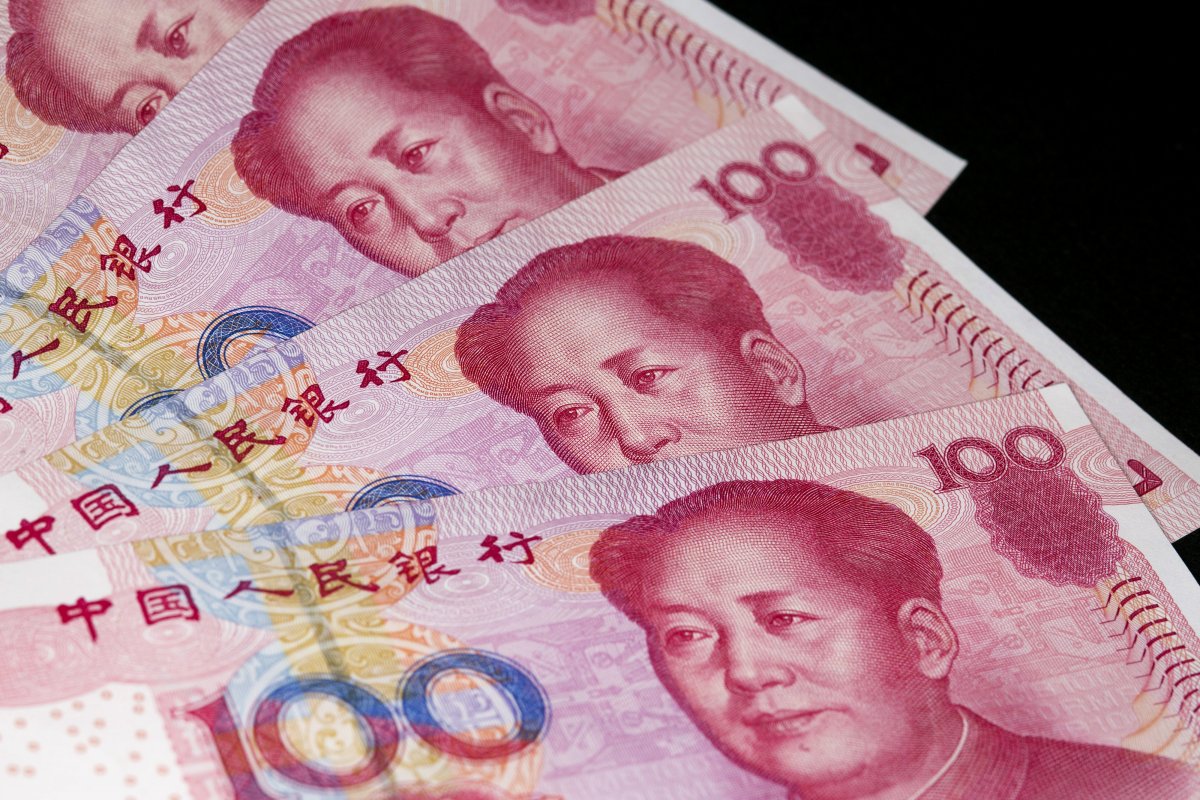 <p>El renminbi vive su mejor jornada en cuatro años y medio</p>