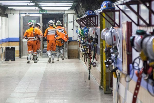 Trabajadores del cobre advierten "serias dificultades" en proyecto de glaciares y llaman a evitar "posturas absolutistas" de parlamentarios