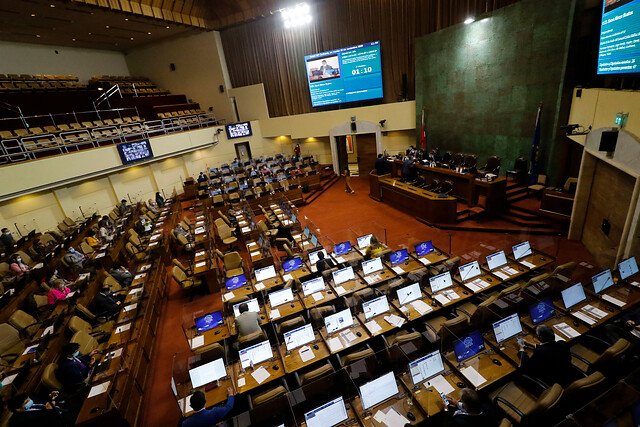 <p>Cámara de Diputados aprueba el segundo retiro de fondos de las AFP. Proyecto ahora será visto en el Senado</p>