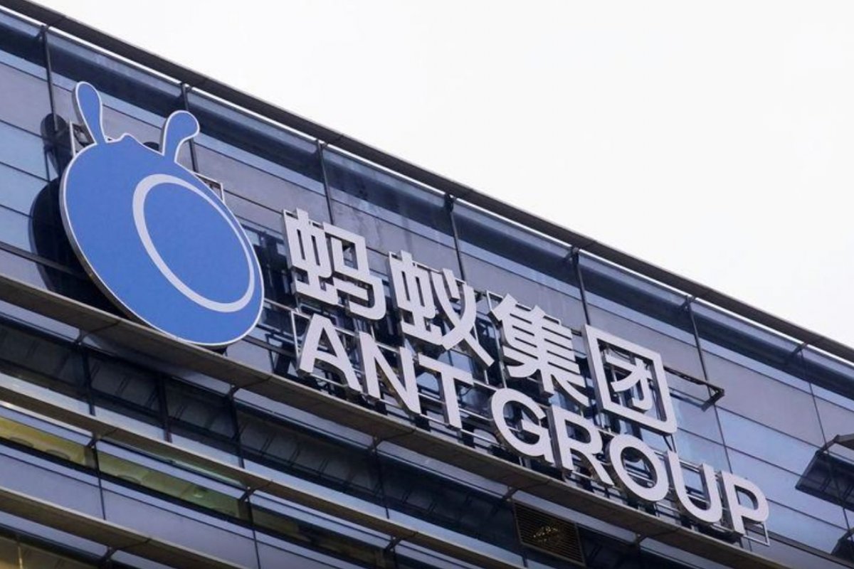 <p>Ant Group planea crear un holding que podría regularse como un banco</p>