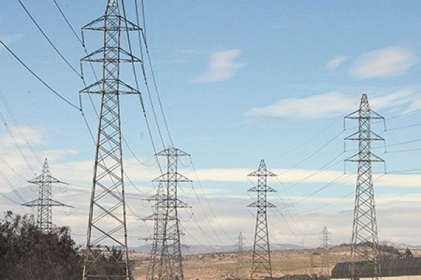 <p>CNE propone 54 obras por US$ 695 millones para expandir transmisión eléctrica</p>