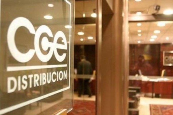 <p>CGE y Saesa acuden al Panel de Expertos por diferencias en costos que se utilizan para medir sus rentabilidades</p>