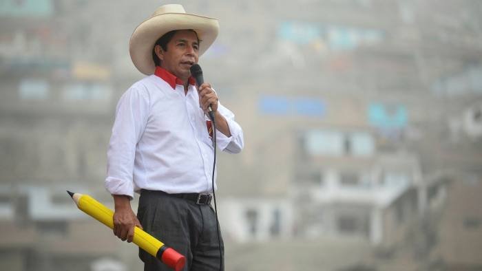 <p>FT: Empresarios peruanos en pánico ante la perspectiva de una victoria de la extrema izquierda en las elecciones presidenciales</p>