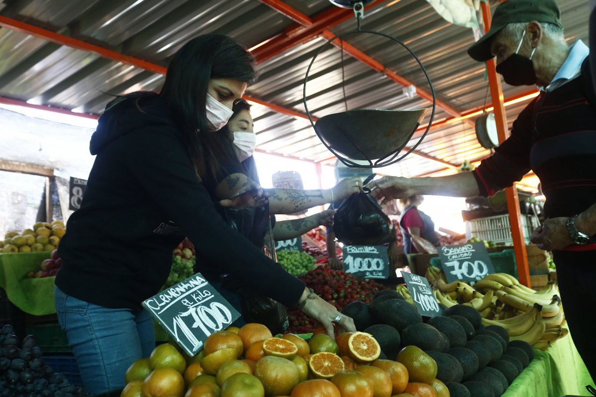 <p>Se retrasan bonos para Pymes: Cámara incorpora a feriantes al beneficio y el proyecto debe volver al Senado</p>