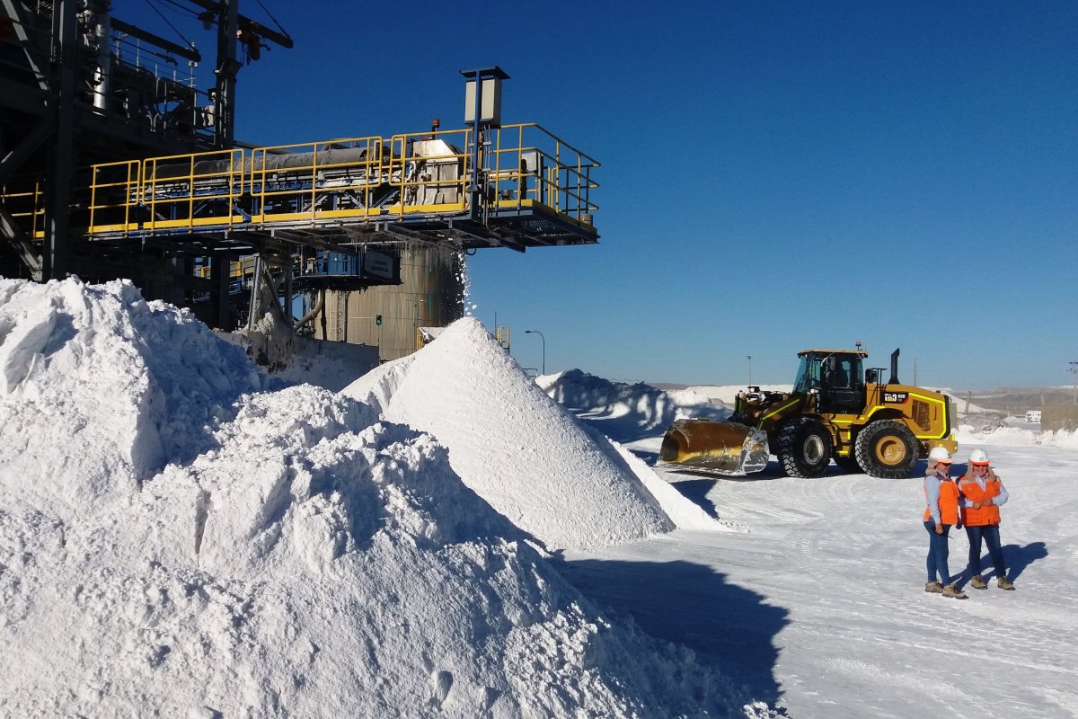 <p>Enel X y SQM traerán a Chile el primer camión eléctrico que operará en la gran minería</p>