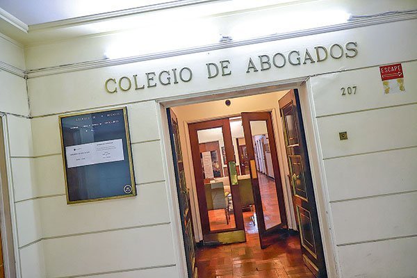 Lista Gremialista Arrasa En La Elección Del Colegio De Abogados ...