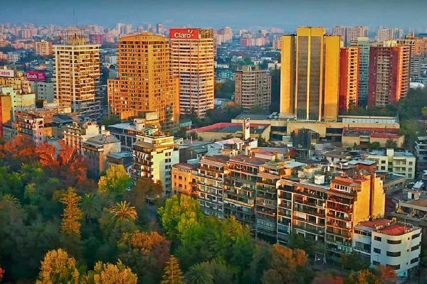 Nuestro centro: la iniciativa que va al rescate de los barrios de Santiago