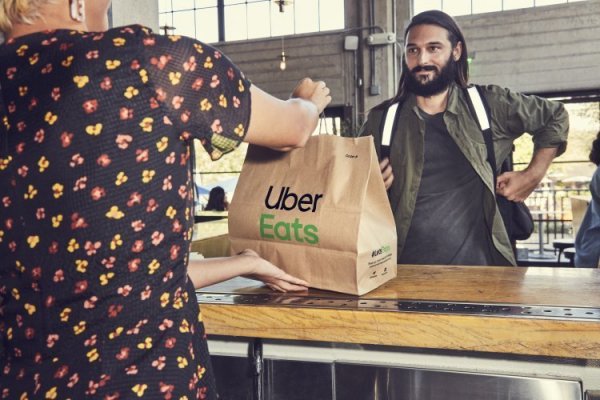 Uber Eats saldrá de Brasil en medio de férrea competencia local