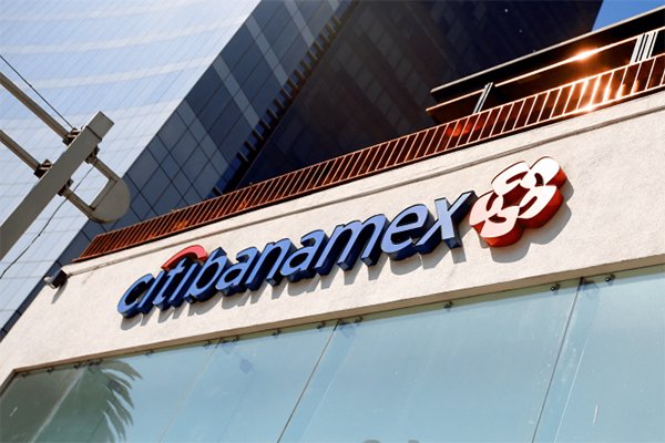 BBVA asegura que la venta de Banamex dará nueva forma al sistema bancario azteca