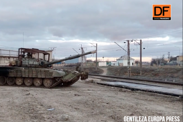 Ahora en DF | Rusia asegura que blindados empiezan a retirarse de frontera con Ucrania