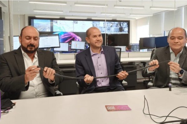 Firma ligada al fondo Southern Cross se expande en México a través de fibra óptica