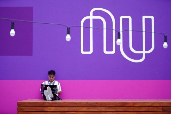 Nubank logra fuerte alza en ingresos y reduce pérdidas