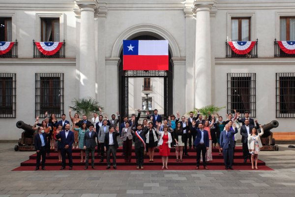 Gobierno anunciará esta semana urgencias legislativas tras reunirse con bancadas del Congreso