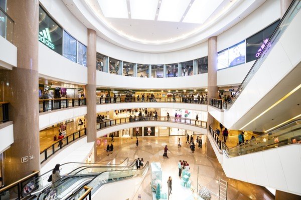 La batalla de los centros comerciales en Brasil: Aliansce sube 11% su oferta por BR Malls