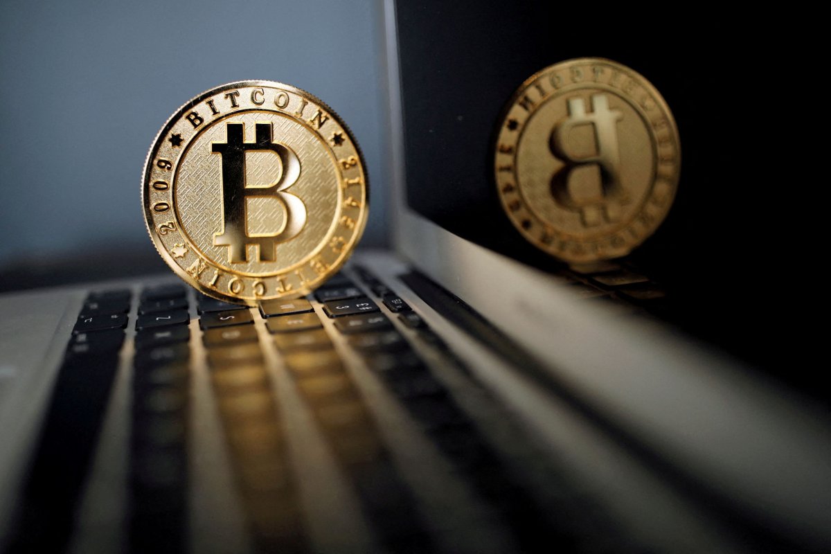 <p>Bitcoin alcanza su nivel más alto del año y cotización supera los US$ 48.200</p>