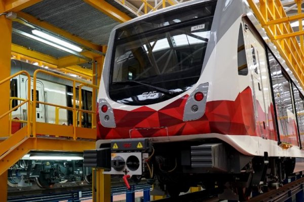 Metros de Medellín y Sao Paulo aseguran “real interés” en competencia por operar tren urbano de Quito