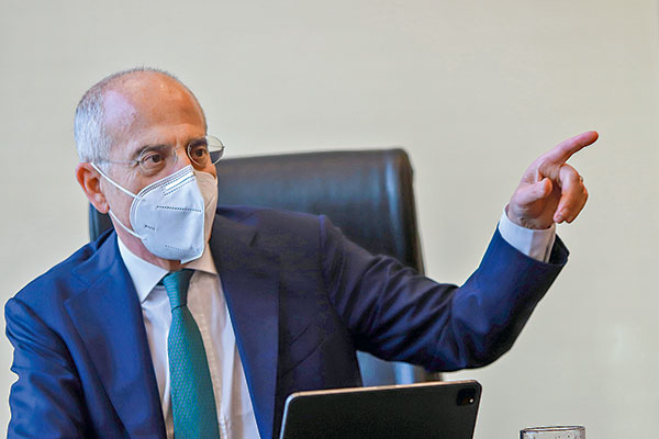 <p>CEO de Enel, Francesco Starace pide acelerar inversiones en redes y se abre a posible retraso en salida de Bocamina</p>