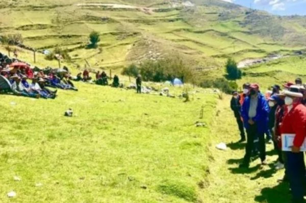 Mina de cobre Las Bambas de china MMG evalúa plan para desalojar a comunidades que protestan