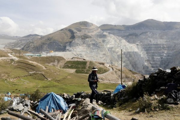 Tras desalojo de minera Las Bambas, comuneros intentan invadir nuevamente terrenos