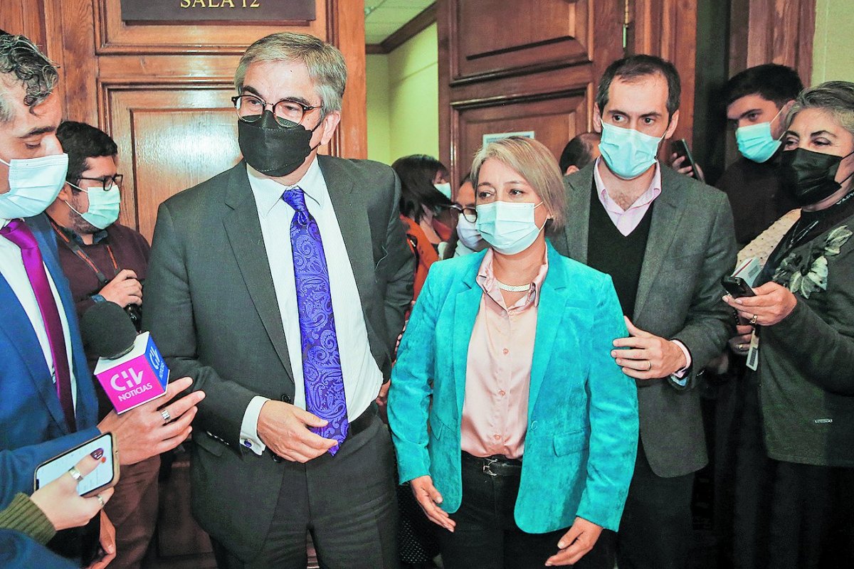 <p>En la sesión de ayer, los senadores escucharon las exposiciones de la ministra del Trabajo, Jeannette Jara; y de sus de Hacienda, Mario Marcel; y de Economía, Nicolás Grau. Foto: ATON</p>