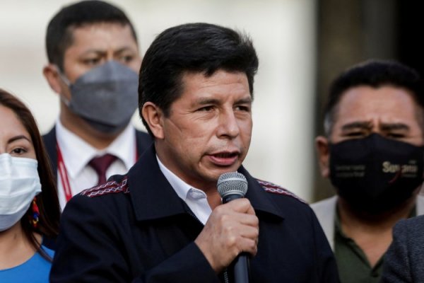 Pedro Castillo busca una salida a la crisis de Las Bambas en Perú, mientras proponen nacionalización