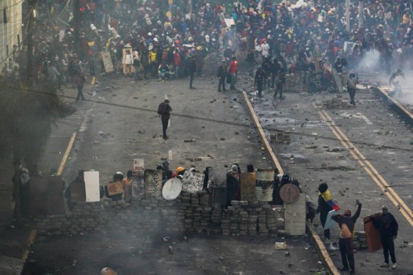 Producción de crudo en Ecuador se ve afectada por continuas protestas de indígenas