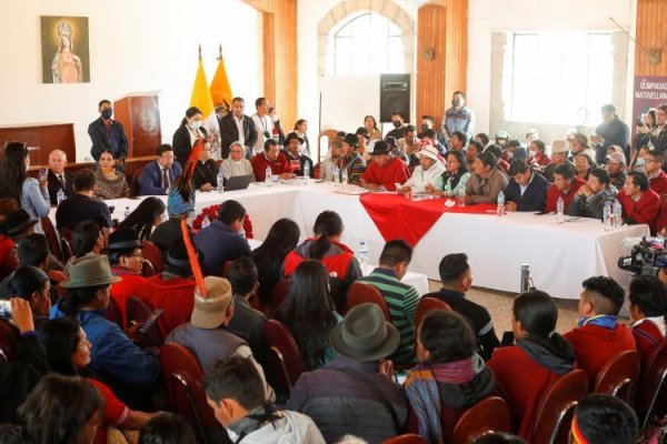 Ecuador: Lasso sobrevive a intento de destitución, mientras las pérdidas por protestas se acumulan