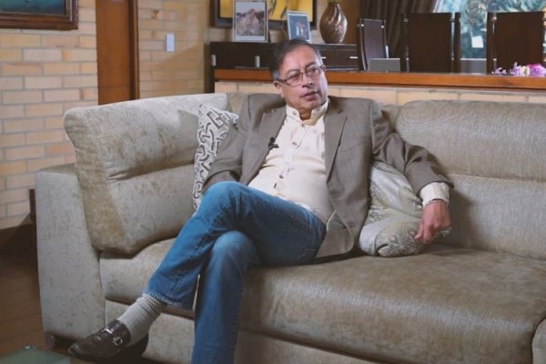 Gustavo Petro a El País de España: “Las reformas se hacen el primer año o no se hacen”