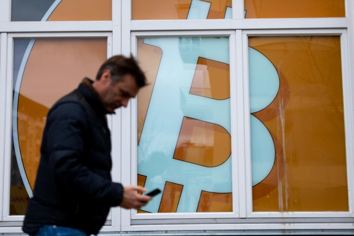 <p>Tras el peor junio que tenga registro, el bitcoin inicia julio con fuerte volatilidad</p>