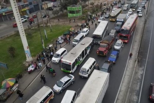 Paro de transportistas peruanos se levanta: gremios de Lima y Callao firmaron acuerdo