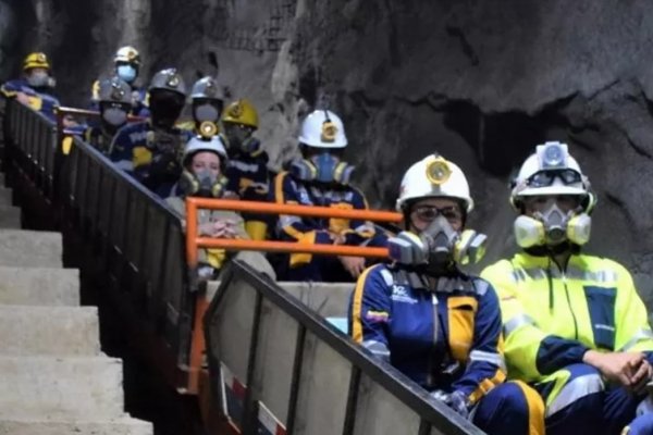 Minera canadiense en Colombia firma acuerdo para crear gigante del oro en América