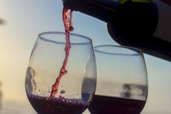 <p>Exportación de vino embotellado repunta por tercer mes consecutivo tras auge de segmento de menor valor</p>