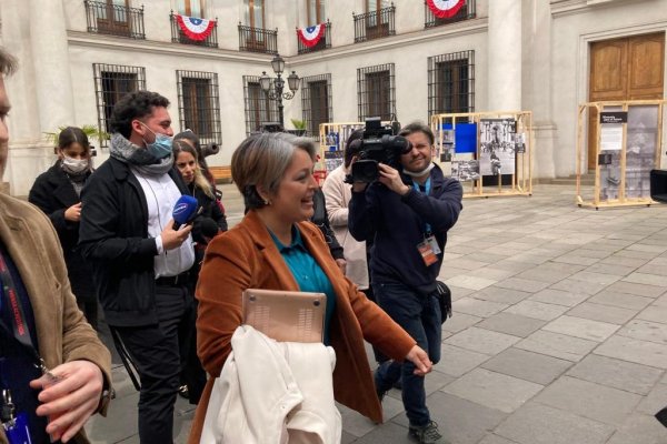 Ministra del Trabajo informa que anuncio de reforma de pensiones quedó para fines de octubre