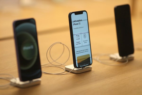 <p>Apple abandona idea de una mayor producción del iPhone ante baja en la demanda de productos electrónicos</p>