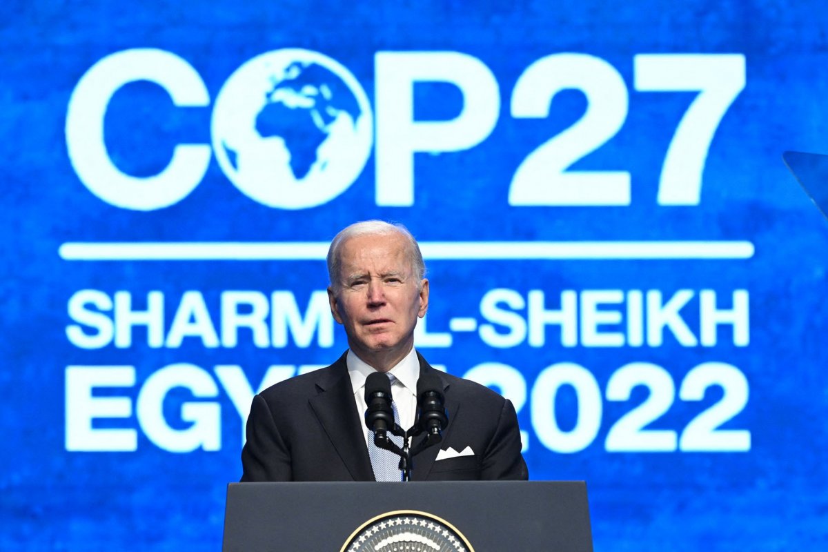 <p>Biden dice que crisis climática afecta "la seguridad económica (...) y la vida misma del planeta"</p>