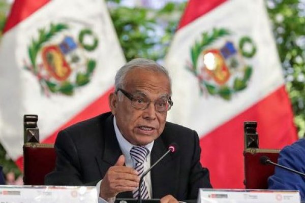 Renuncia primer ministro de Perú y Castillo renovará gabinete por quinta vez en su mandato