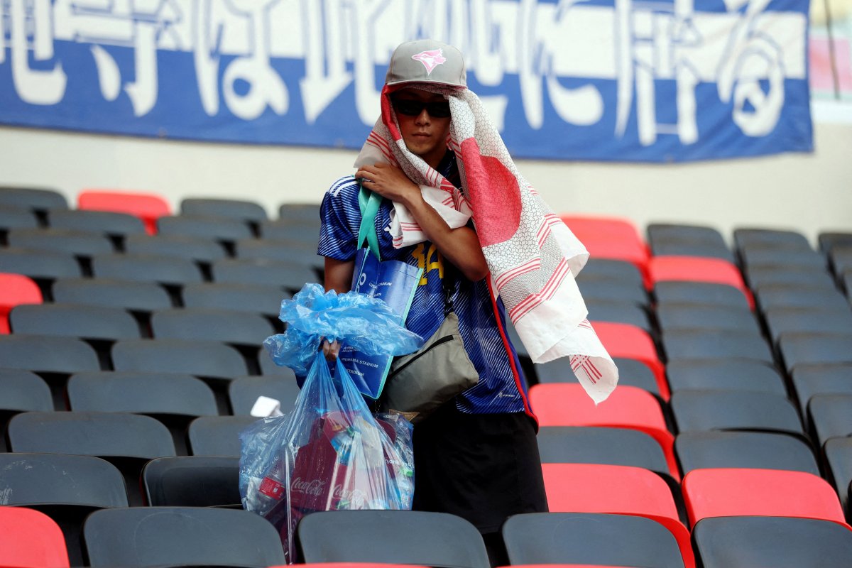 <p>Japoneses que limpian estadios en Qatar ¿qué hay detrás de esta tradición?</p>