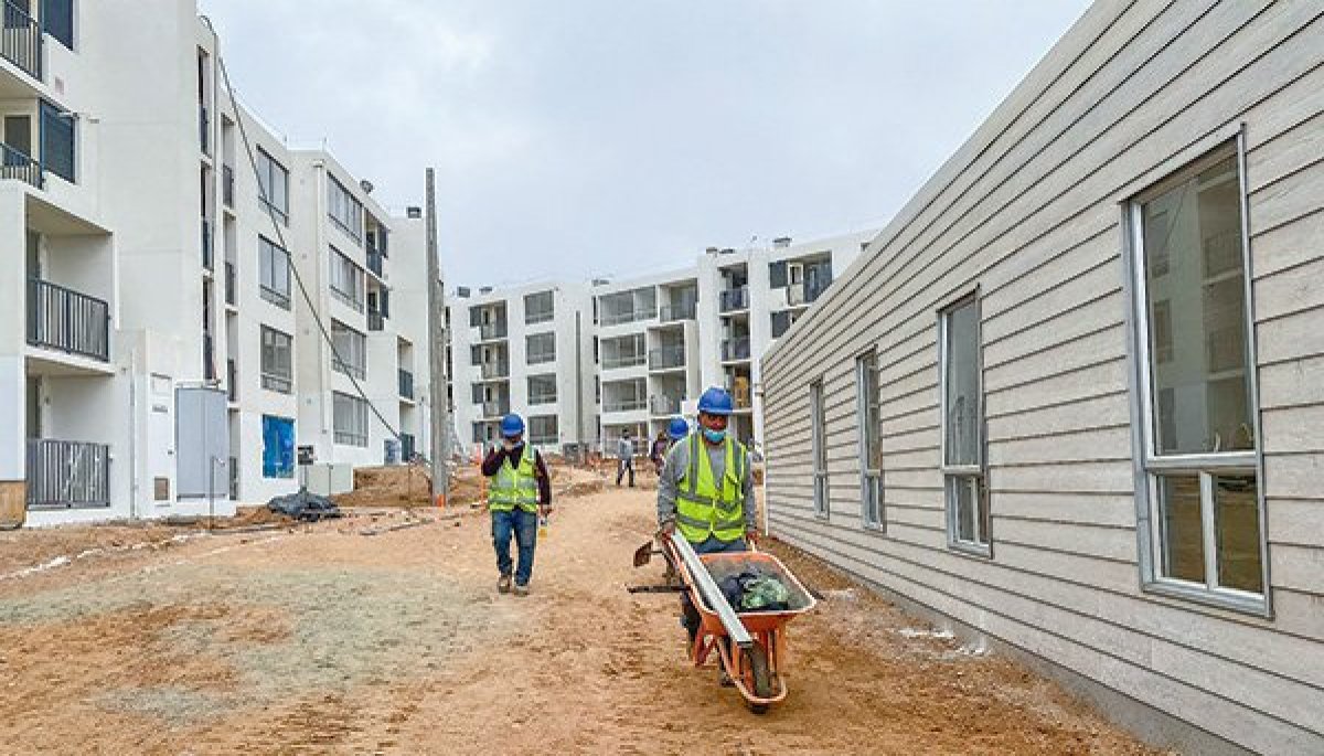 Gobierno ingresa proyecto que modifica normas para destrabar ejecución de  viviendas | Diario Financiero