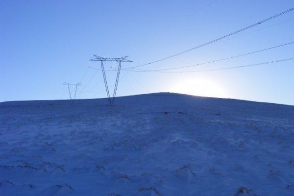 Argentina recibe primer envío de energía renovable desde Chile por medio de línea de transmisión de Aes Andes