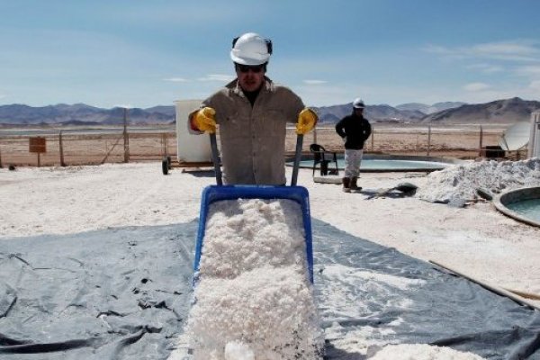 Canadiense Lithium Americas comprará Arena Minerals para ganar más acceso a cuenca de litio argentina