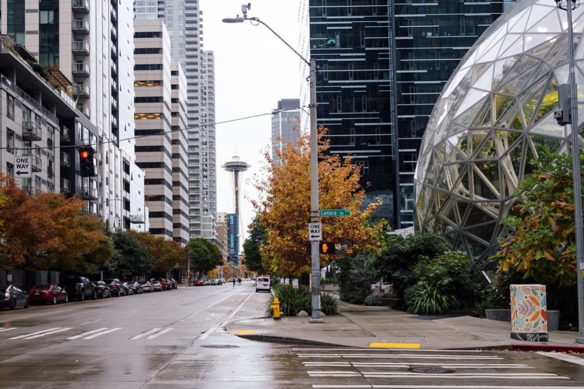 <p>Las oficinas en Seattle se están desocupando con el huracán de despidos de las grandes tecnológicas</p>