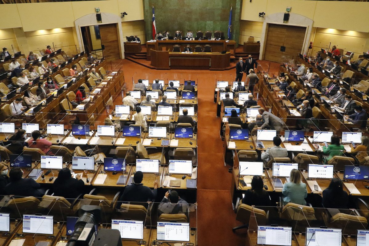 <p>Estado de excepción: grupo transversal de senadores presentó un proyecto de prórrogas sucesivas pero la Cámara se negó a votarlo</p>