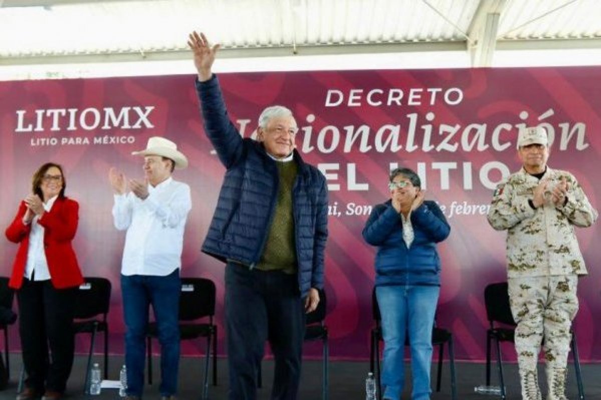 <p>México se sube a la fiebre por el litio: Presidente AMLO firma decreto para la nacionalización del mineral</p>