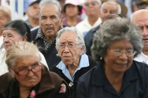 Reforma de pensiones de Colombia propone pilar solidario que aumenta tres veces la jubilación