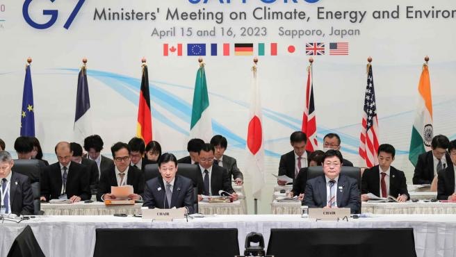 <p>El G7 se fija la meta de recortar emisiones de vehículos en 50% para 2035</p>