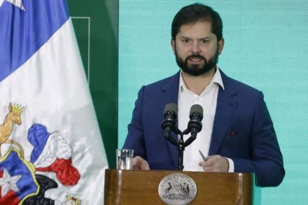 <p>Boric instó a acuerdos por reforma de pensiones en el Día del Trabajador: “Tenemos que lograr incorporar mecanismos de solidaridad y universalidad”</p>